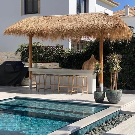 Villa Whitekey